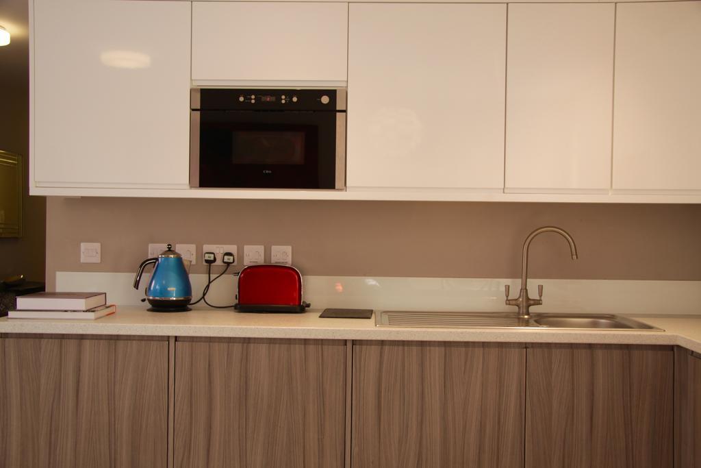 Lux Living Apartments - Florian House Cambridge  Bagian luar foto