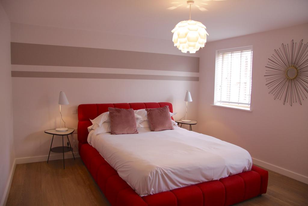 Lux Living Apartments - Florian House Cambridge  Bagian luar foto