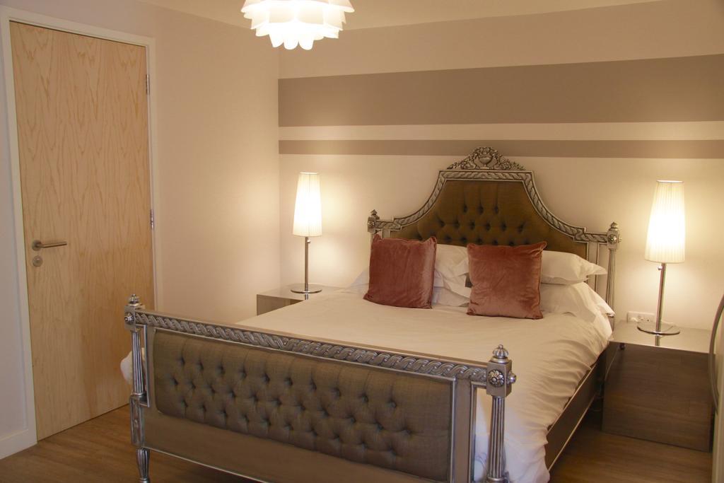Lux Living Apartments - Florian House Cambridge  Bagian luar foto
