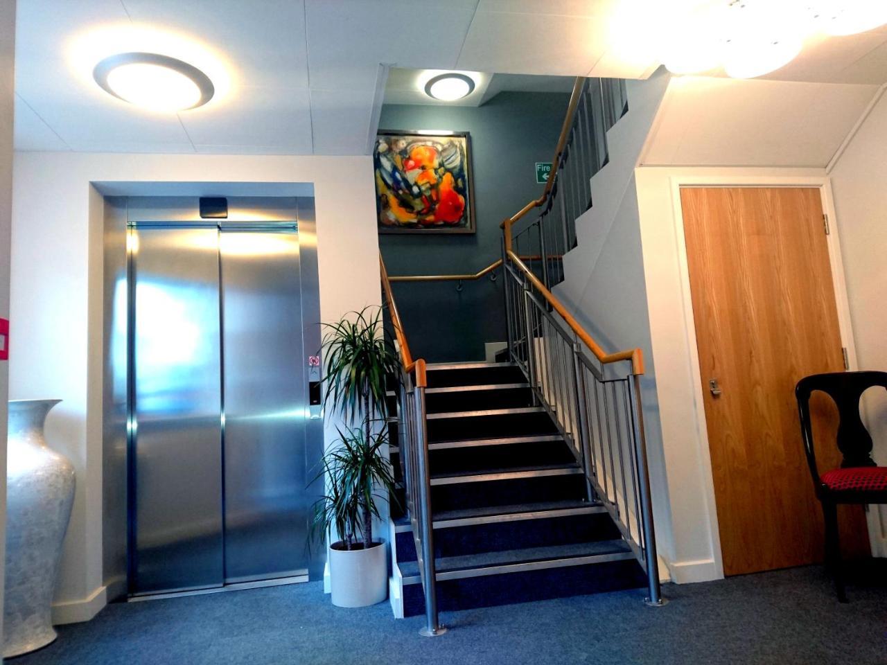 Lux Living Apartments - Florian House Cambridge  Bagian luar foto