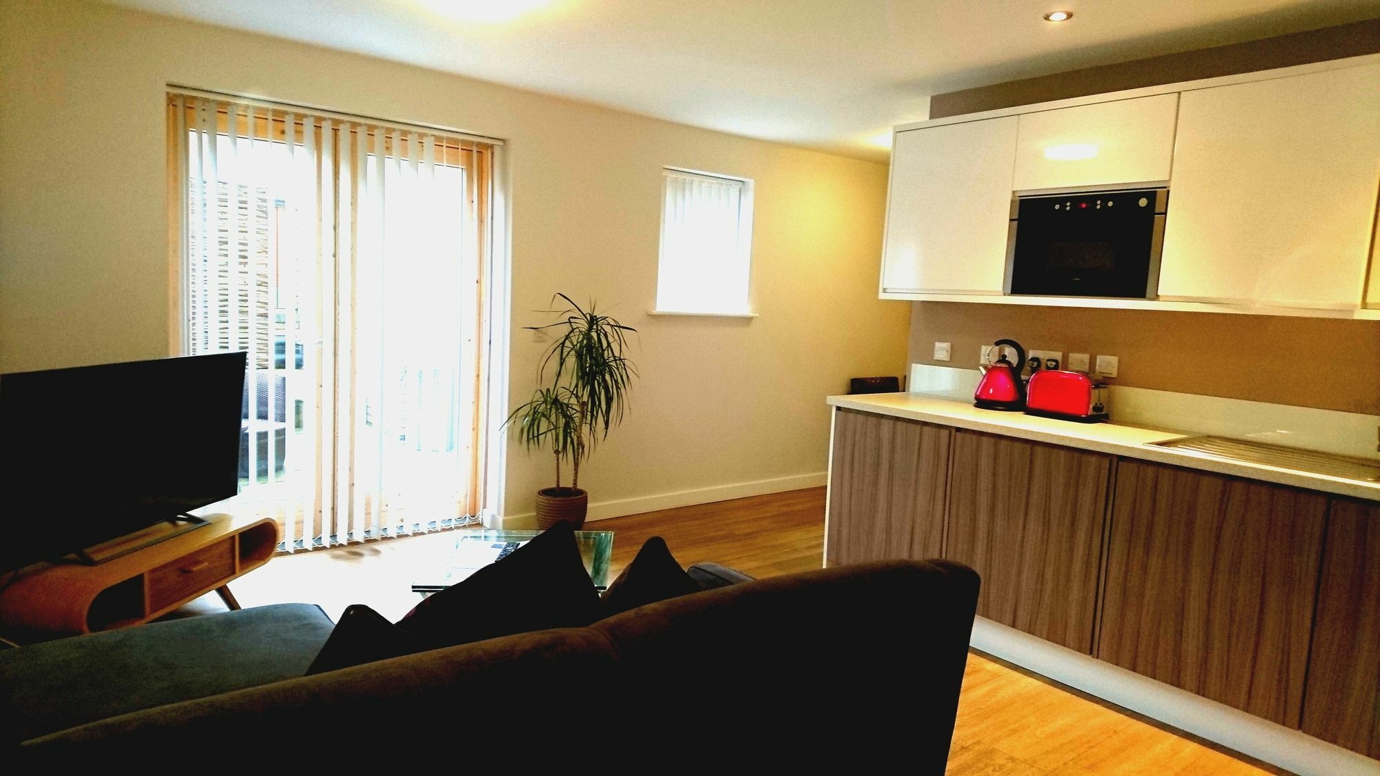 Lux Living Apartments - Florian House Cambridge  Bagian luar foto